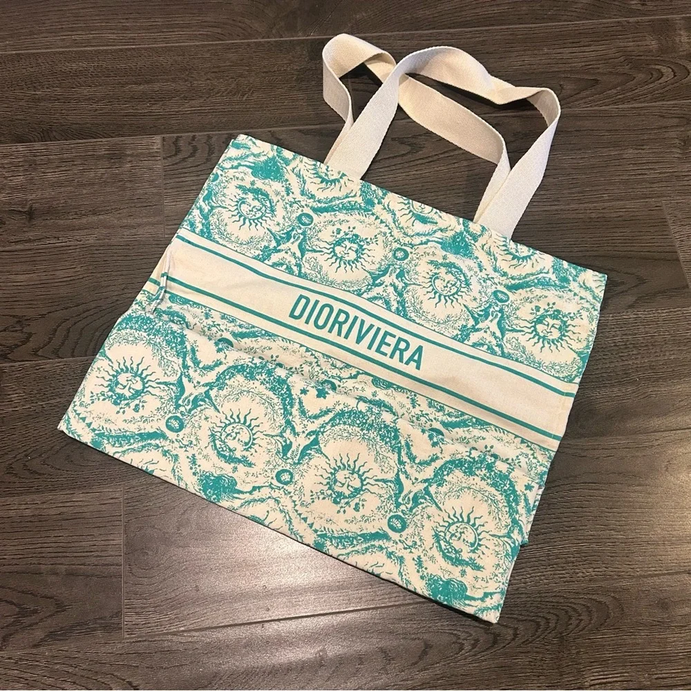 Dior Cosmetics Tote Bag - Picture 4 of 10